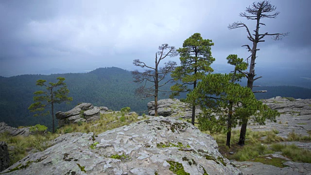 岩石峰值延时视频素材