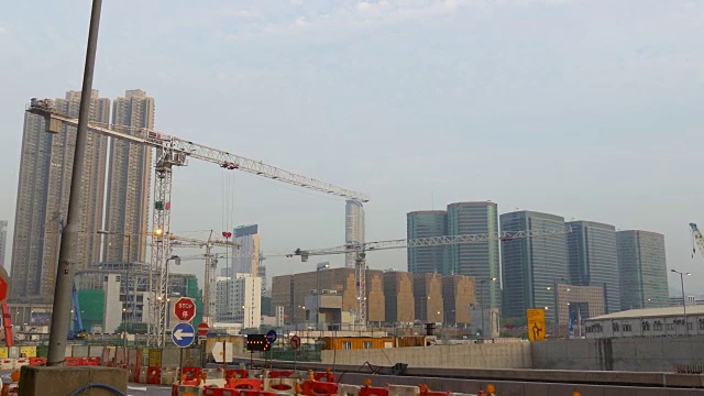 香港城市日落时分路边施工全景4k中国视频素材