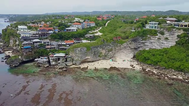 海滩和海岸的鸟瞰图视频素材