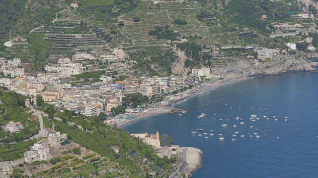 阿马尔菲海岸从Villa Rufolo, Ravello, Costiera Amalfitana(阿马尔菲海岸)，联合国教科文组织世界遗产地，坎帕尼亚，意大利，欧洲视频素材