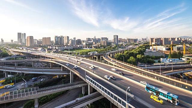 现代城市中城路口时间流逝视频素材