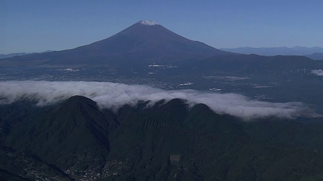 日本富士山初雪视频素材