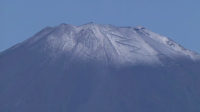 日本富士山初雪视频素材