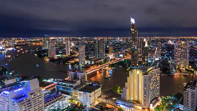 空中曼谷夜景泰国湄南河4K时间流逝(缩小)视频素材