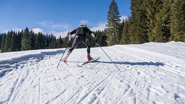 越野滑雪运动员视频素材