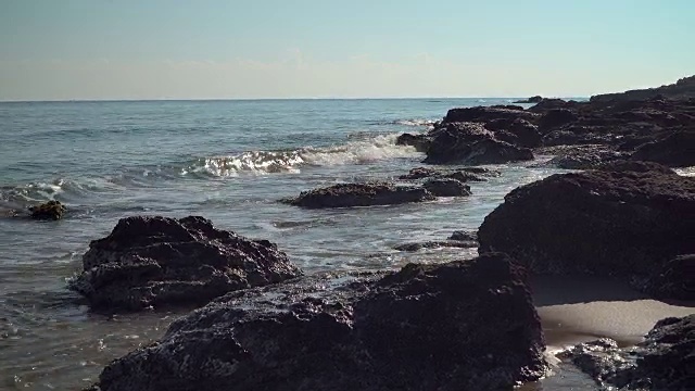 海，浪，浪花，岸。视频下载