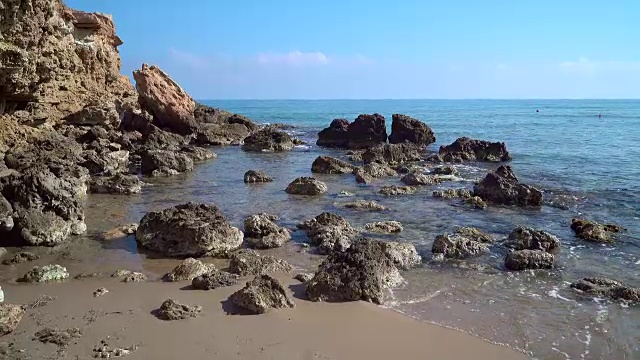 海，浪，浪花，岸。视频素材