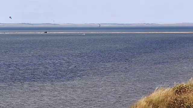 风筝冲浪风筝冲浪海岸海滩海浪潮汐海岸海洋视频素材