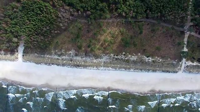 赫尔半岛海浪和沙滩的天线视频素材