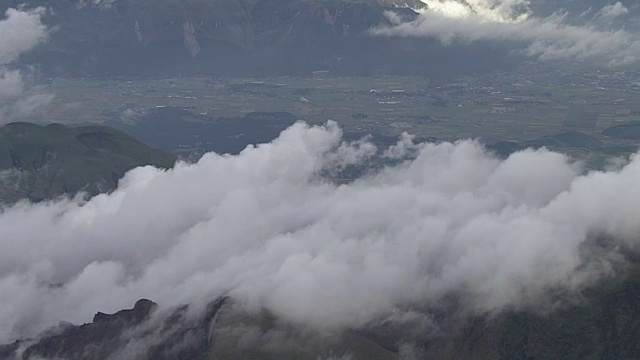 空中，麻生火山喷发，日本熊本视频素材