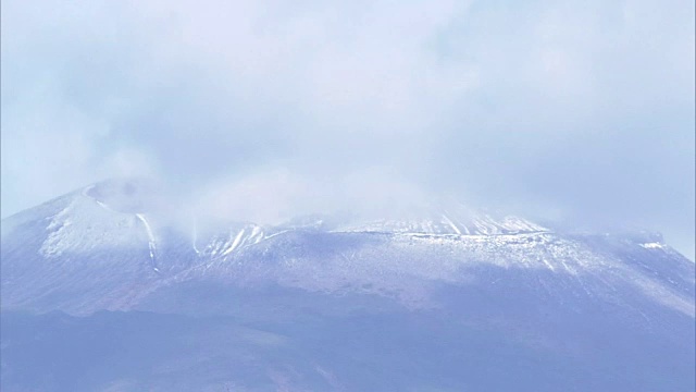 日本岩手雪山，高空视频素材