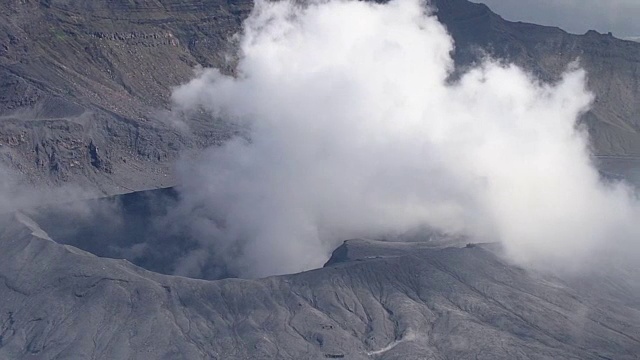 空中，麻生火山喷发，日本熊本视频素材