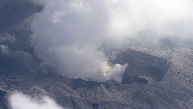 空中，麻生火山喷发，日本熊本视频素材