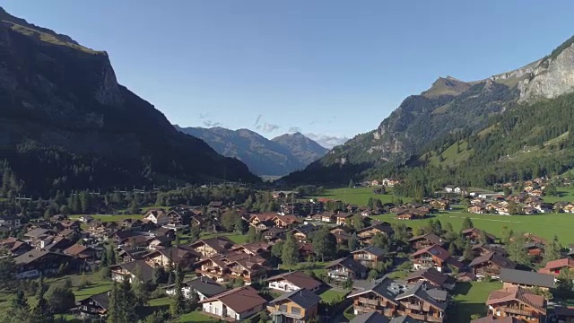 瑞士阿尔卑斯山宁静的乡村景色视频素材