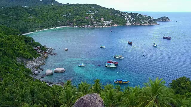 热带海滩天堂:美丽的热带海洋海滩(泰国Koh Tao岛)视频素材