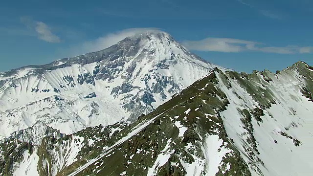 航拍图蓬加托火山在智利视频素材