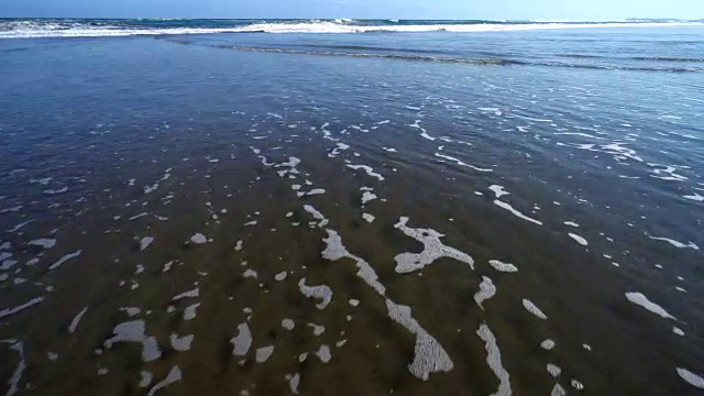 海洋中的波浪视频素材