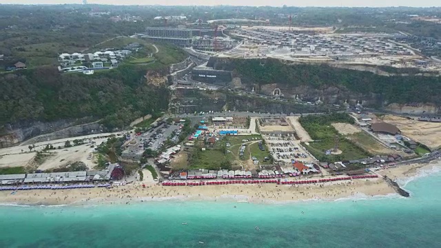 海滩和海岸的鸟瞰图视频素材