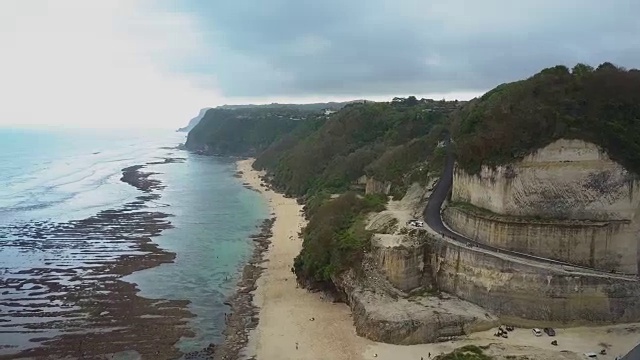 海滩和海岸的鸟瞰图视频素材