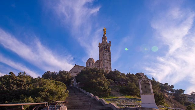 云景和巴黎圣母院Fourvière里昂大教堂视频素材