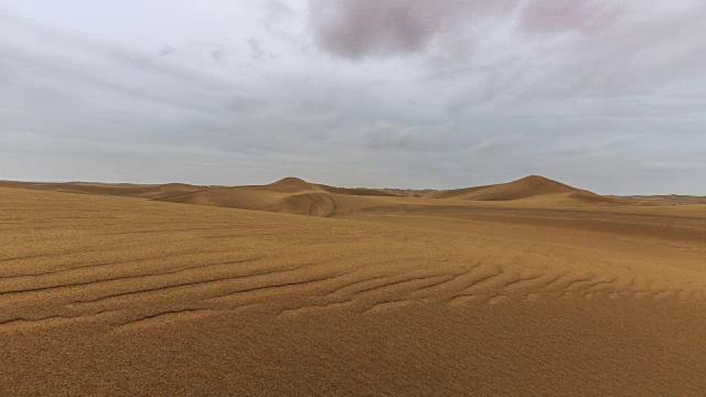 中国内蒙古的沙漠景观视频素材