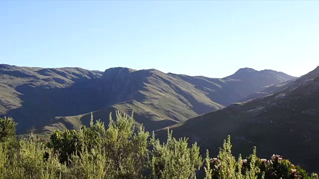 PAN山谷和蓝天/ Mont Rochelle自然保护区/ Franschhoek/西开普省/南非视频素材