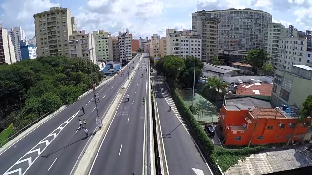 飞越Minhocao高架桥，São Paulo，巴西视频素材