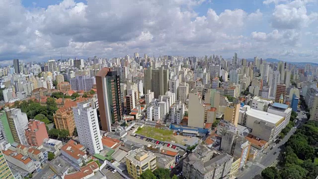 飞越Minhocao高架桥，São Paulo，巴西视频素材