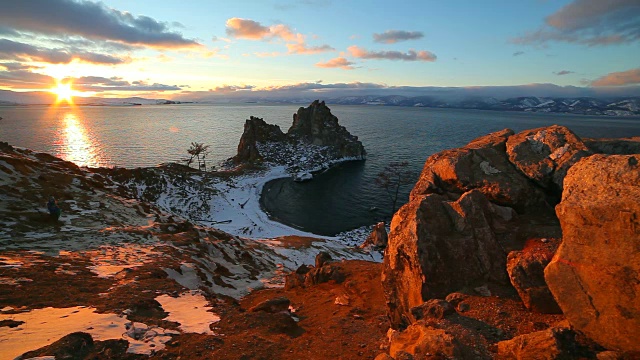 日落，山与水视频素材