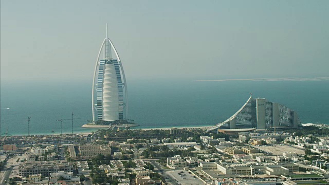 航空Burj al Arab 7星级酒店迪拜视频素材