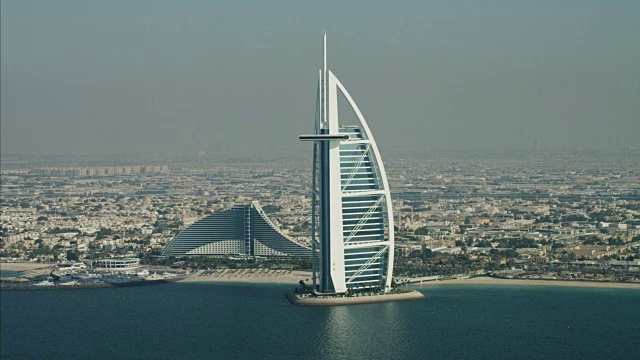 航空Burj al Arab 7星级酒店迪拜视频素材