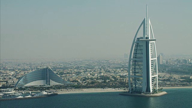 航空Burj al Arab 7星级酒店迪拜视频素材