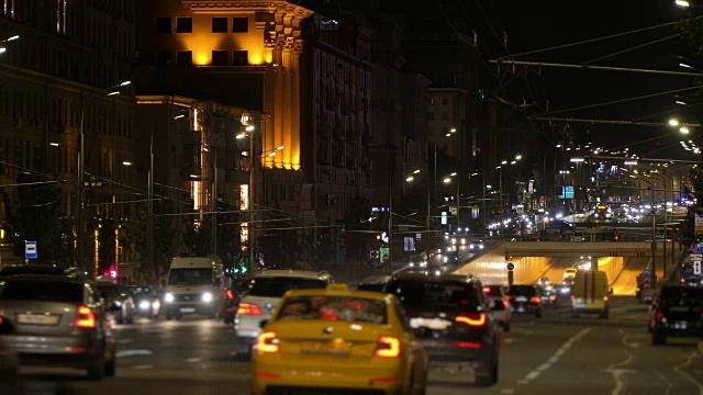 夜间城市交通堵塞视频素材