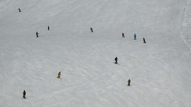 在格林德沃滑雪跑-首先，格林德沃，伯恩斯阿尔卑斯山，瑞士，欧洲视频素材