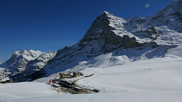 Kleine Scheidegg与Eiger和Wetterhorn，伯尔尼斯阿尔卑斯山，瑞士，欧洲视频素材