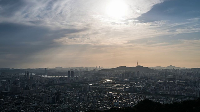 远眺汉城城景及著名旅游景点汉城北塔视频素材