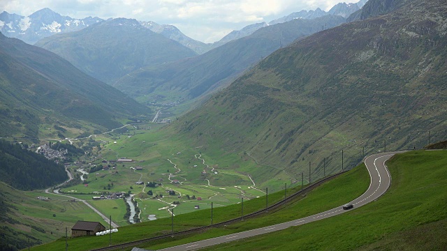 欧洲瑞士乌里州Andermatt附近的Oberalp隘路视频素材