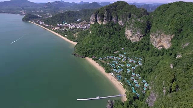 无人机拍摄的泰国甲米的白普隆海滩视频素材