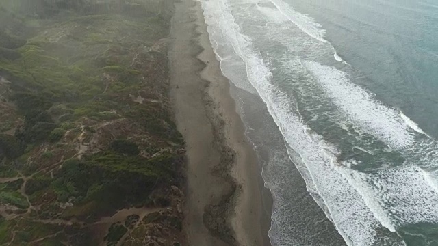 海滩及道路天线视频素材