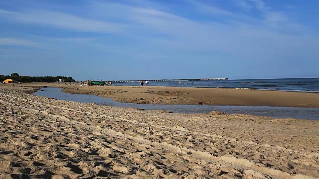 海浪和沙滩3视频素材