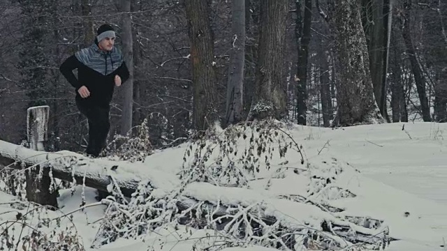 跳过障碍视频素材