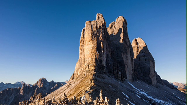 时间流逝:Tre Cime Di Lavaredo(白云石-意大利)-从黎明到白昼视频素材