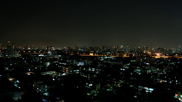 城市交通夜晚，时光流逝视频素材