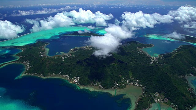 大田马努博拉博拉山鸟瞰图视频素材