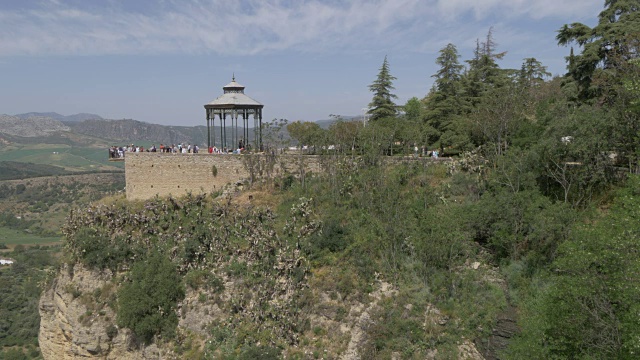 从Mirador de Ronda, Ronda, Andalucia，西班牙，欧洲的乡村景色视频素材