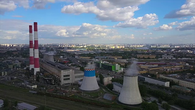 俄罗斯晴天莫斯科工业工厂城市景观空中全景4k视频素材