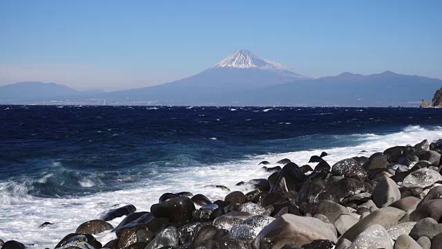 大洋上的富士山视频素材