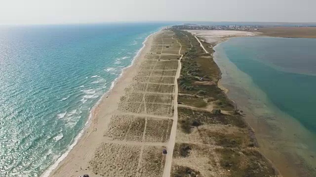 天线:浅海中的沙地视频素材