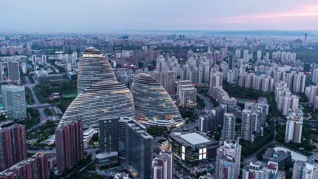 T/L TU北京城市天际线，白天到夜晚的过渡视频素材