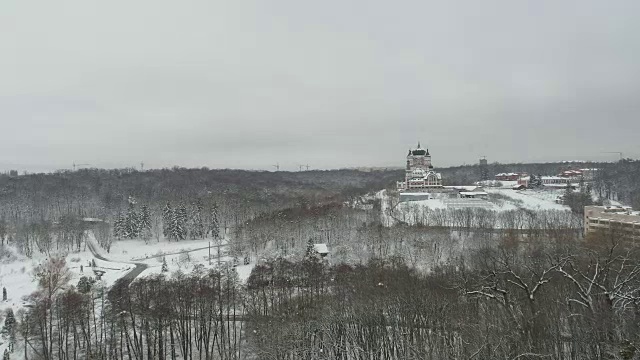 一场大雪后的费凡尼亚公园鸟瞰图视频素材